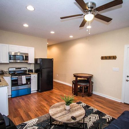 Hackberry St #A Renovated 2Br/2Ba Near Downtown Appartement San Antonio Buitenkant foto